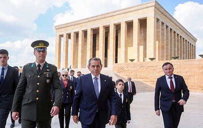 Galatasaray Başkanı Dursun Özbek'ten Anıtkabir'e ziyaret